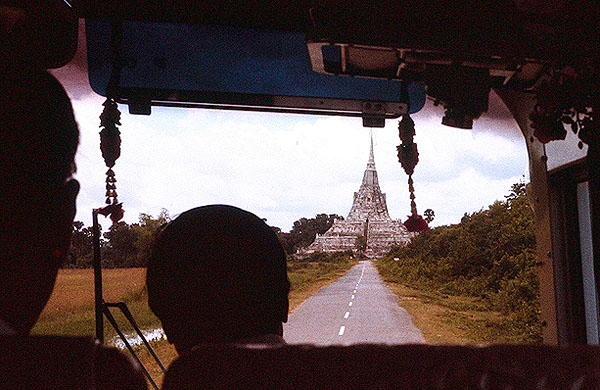 Wat Phu Khao Thong?